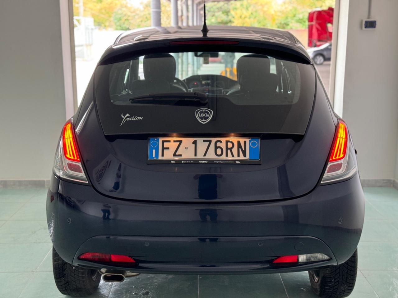 Lancia Ypsilon 1.2 69 CV 5 porte S&S Gold