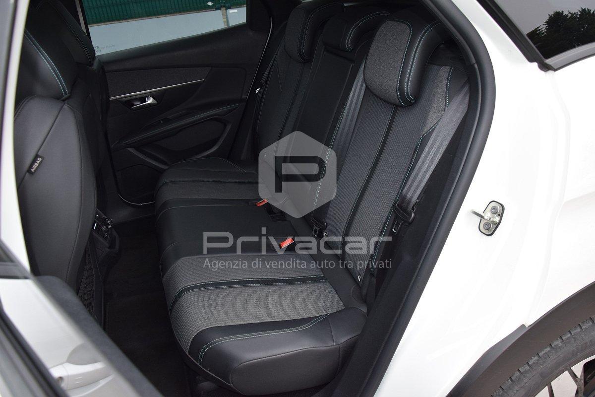 PEUGEOT 3008 BlueHDi 130 S&S Allure