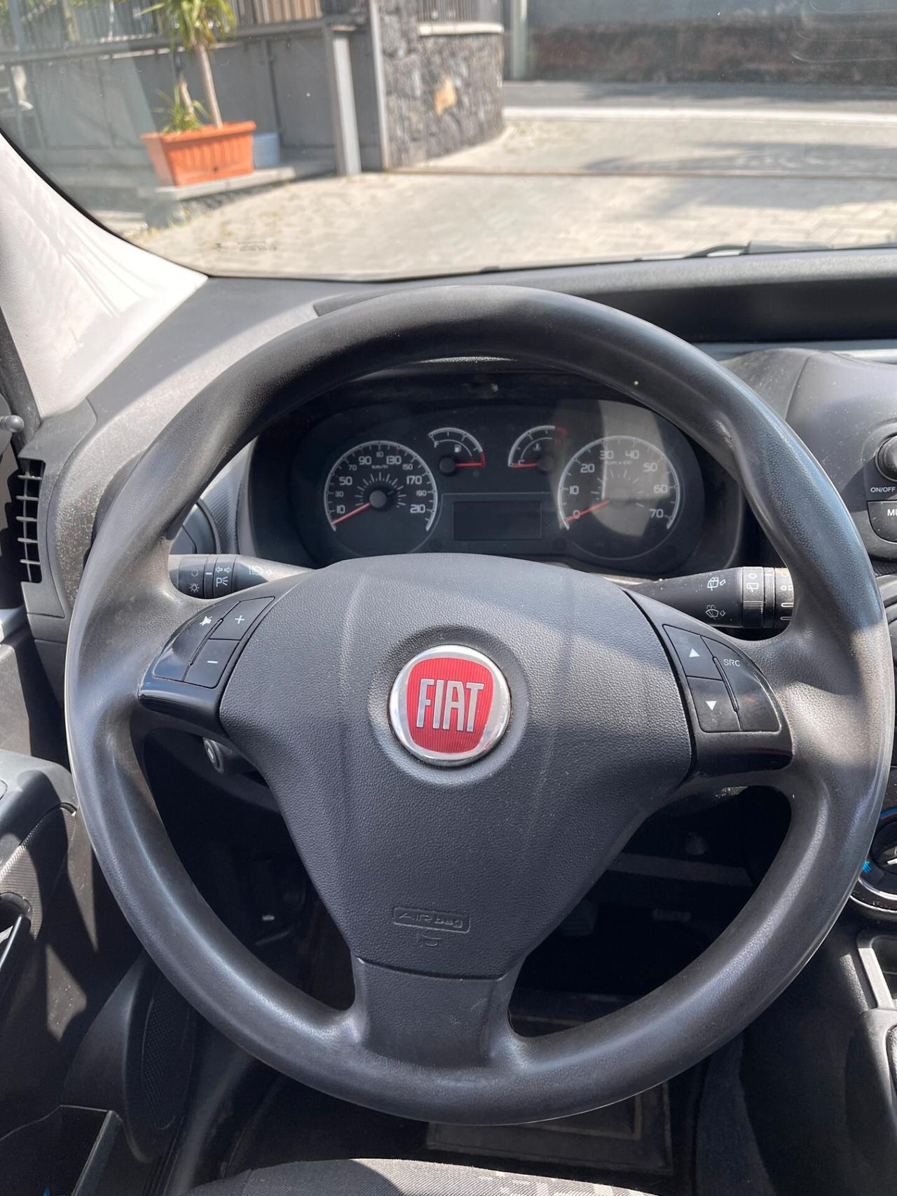 Fiat Qubo 1.3 MJT 75 CV Trekking