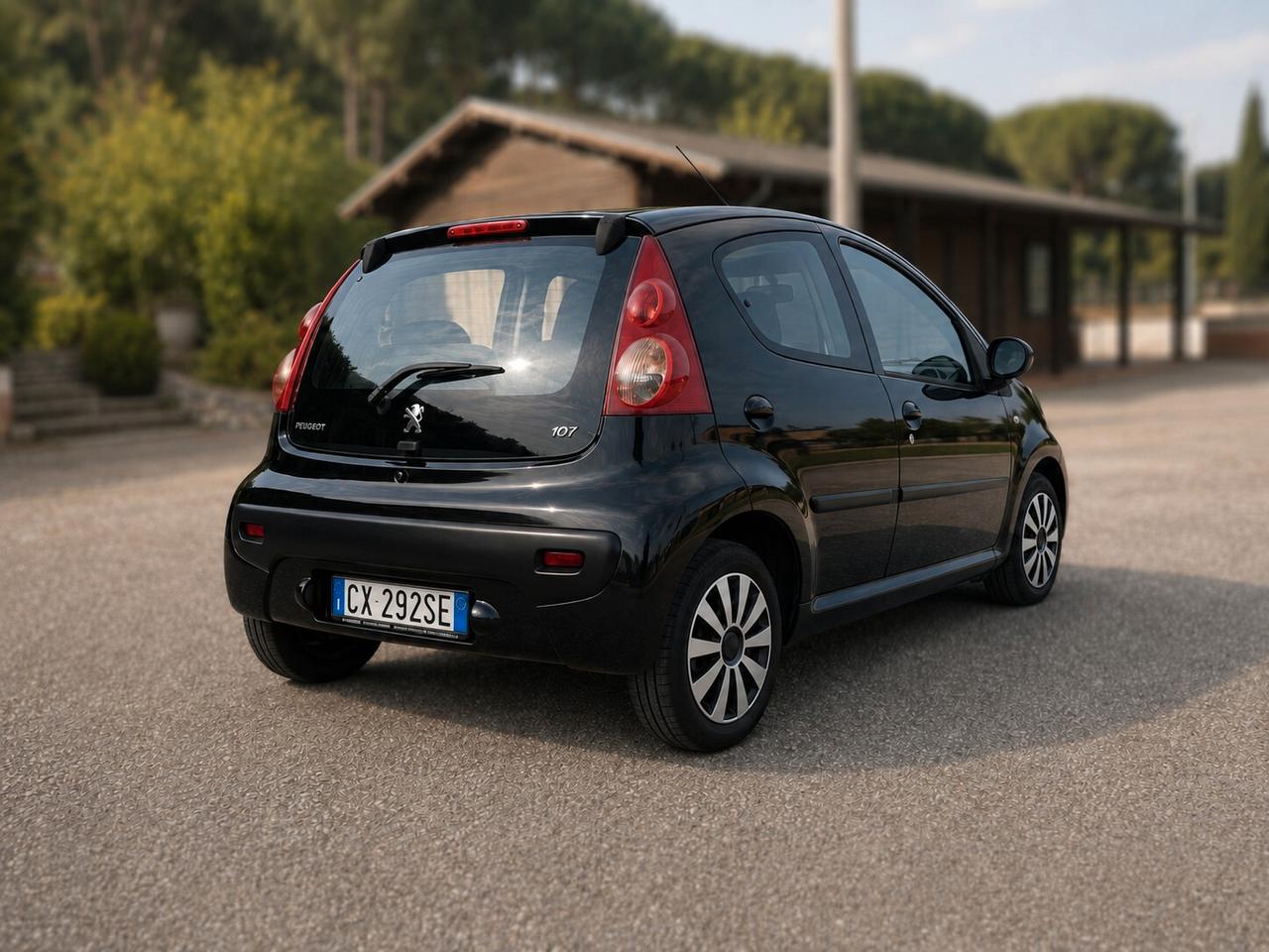 Peugeot 107 1.0 68CV 5p. Plaisir
