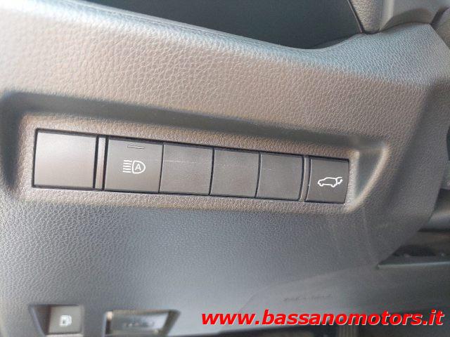 TOYOTA RAV 4 MY23 RAV4 2.5 HV (222CV) E-CVT AWD-i Business