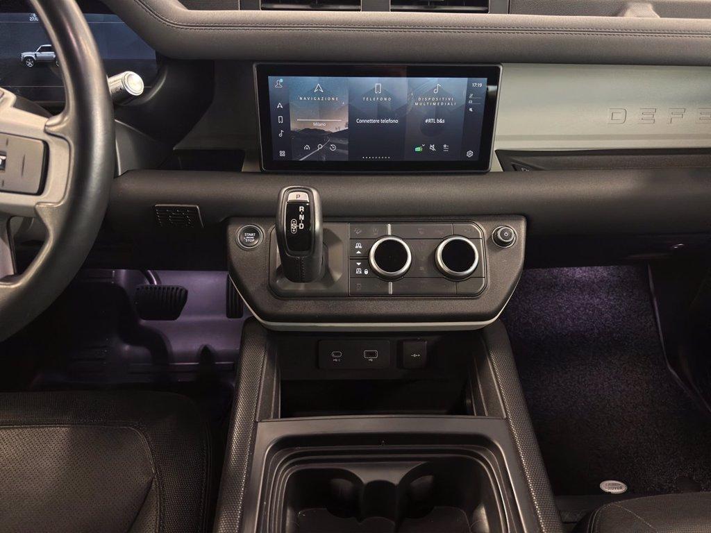 LAND ROVER Defender (2019) LAND ROVER 90 3.0D I6 250 CV AWD Auto X-Dynamic S del 2021