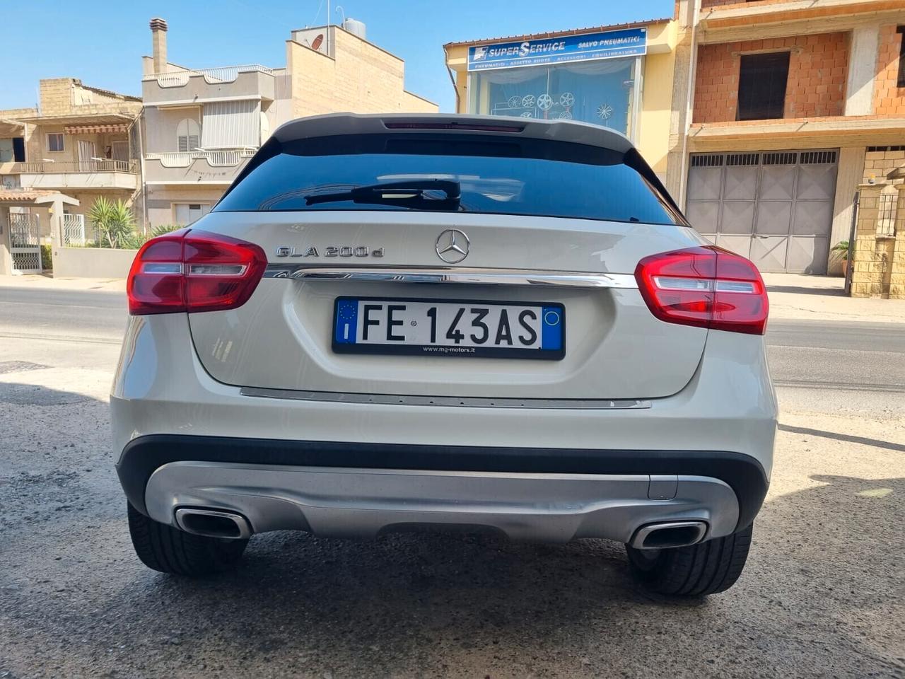 Mercedes-benz GLA 200D Tetto apribile. SUPER PROMO ESTATE 2025