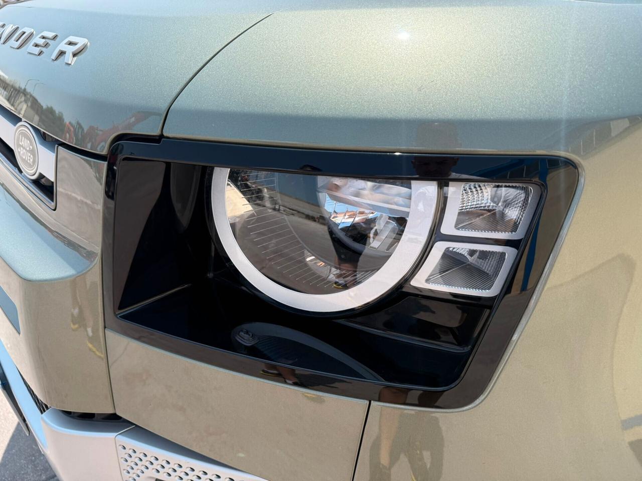 Land Rover Defender 110 3.0D I6 200 CV AWD X-DYNAIMIC,N1,IV ESPOSTA