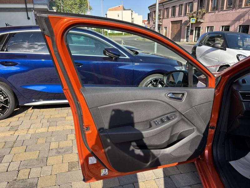 Renault Clio 5 Porte Clio 1.0 sce Zen 65cv my21 LED-APP CONNECT-15"