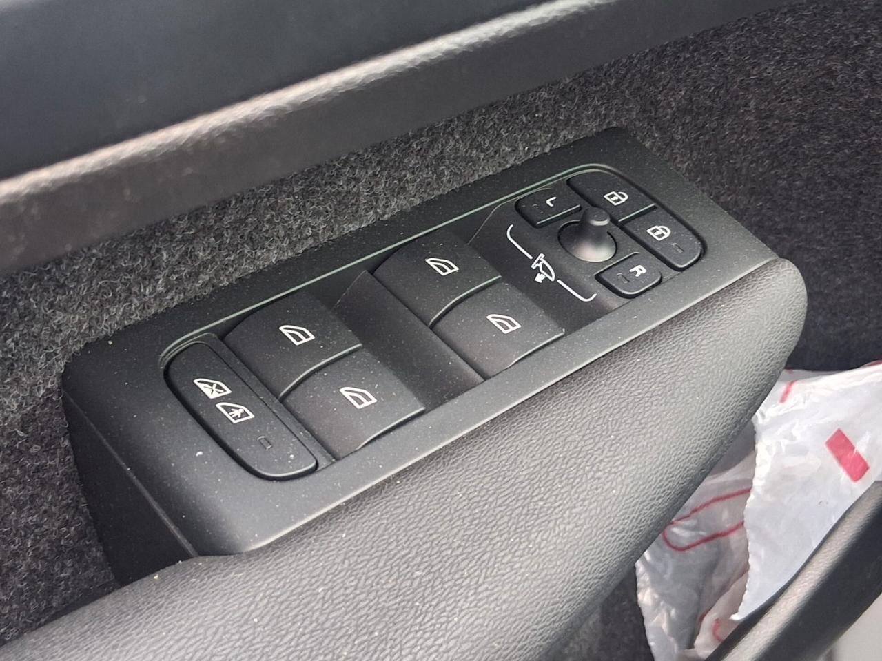 Volvo XC40 B3 automatico Core