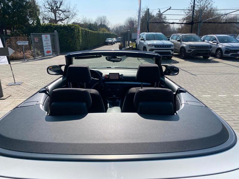 BMW 118 d Cabrio 2.0 Attiva 143cv
