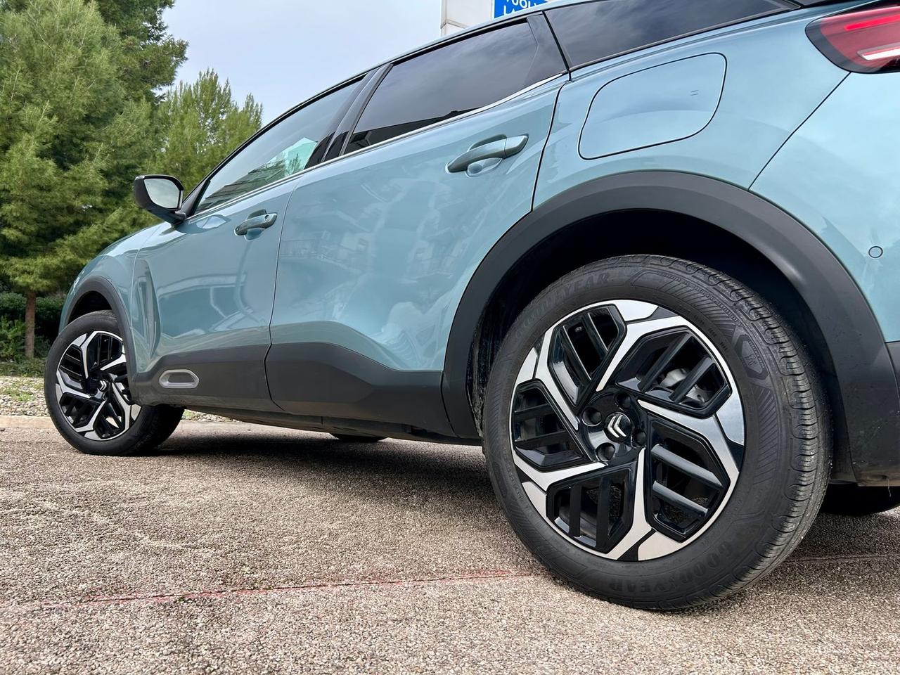 Citroen C4 Shine 1.5 Blue HDi 130 #9360