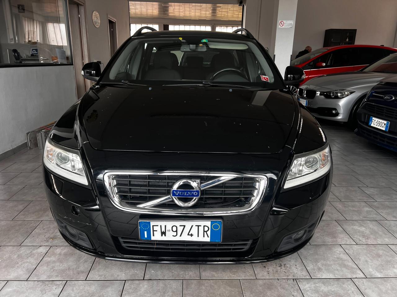 Volvo V50 D2 R-design