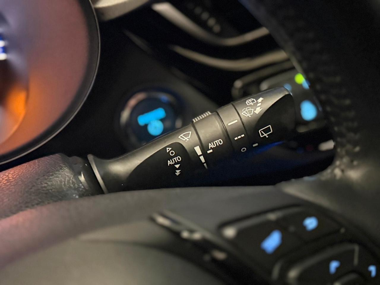 Toyota C-HR 1.8 Hybrid E-CVT Active