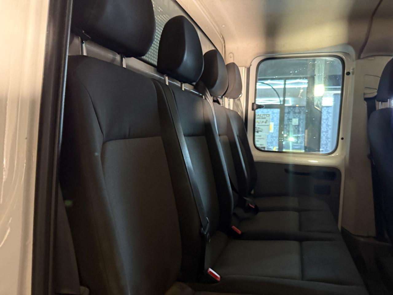 Volkswagen Crafter 35 2.0 TDI 140CV PM-DC Cabinato