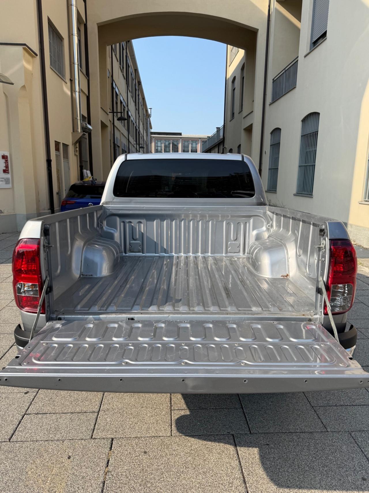 Toyota Hilux 2.4 D-4D 4WD 4 porte Double Cab Comfort