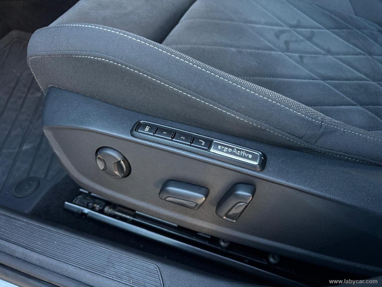 VOLKSWAGEN Golf 2.0 TDI DSG SCR Style STUPENDA COME NUOVA!