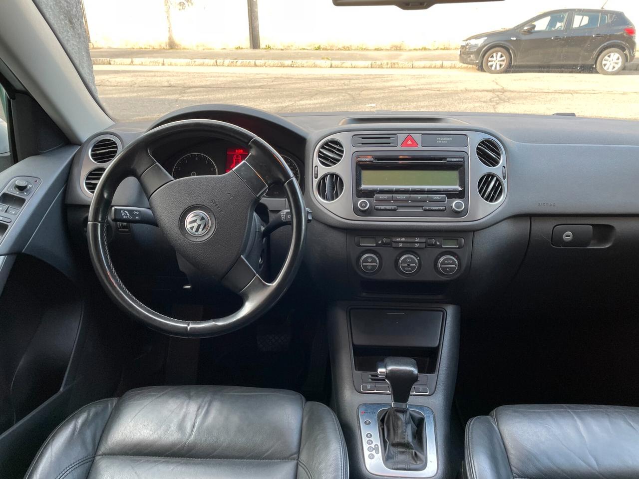 Volkswagen Tiguan 2.0 TSI 4MOTION tiptronic Sport & Style