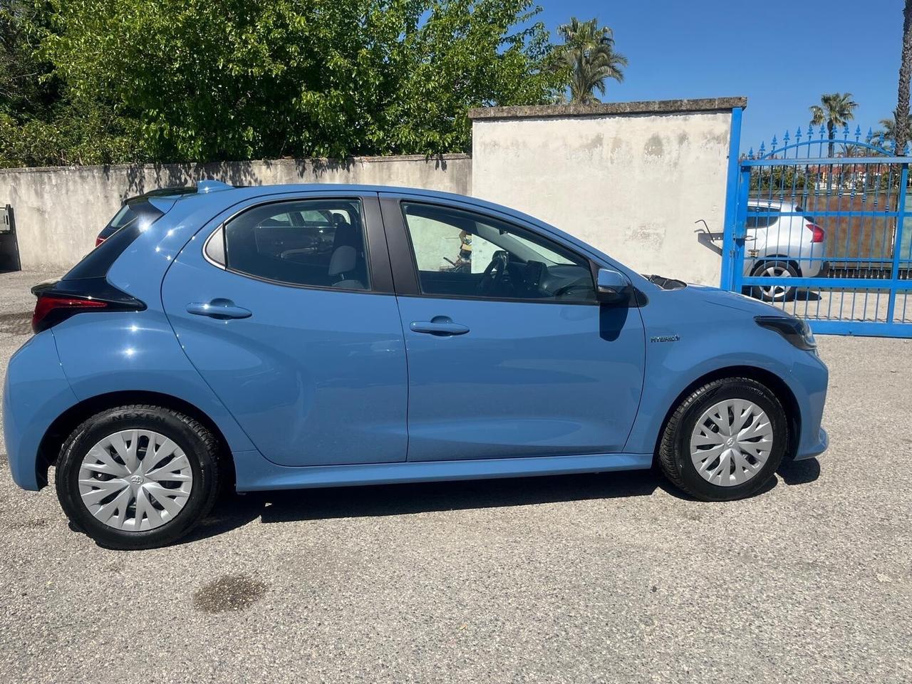 Toyota yaris 4 serie-1.5 hybrid-c.autom-2021