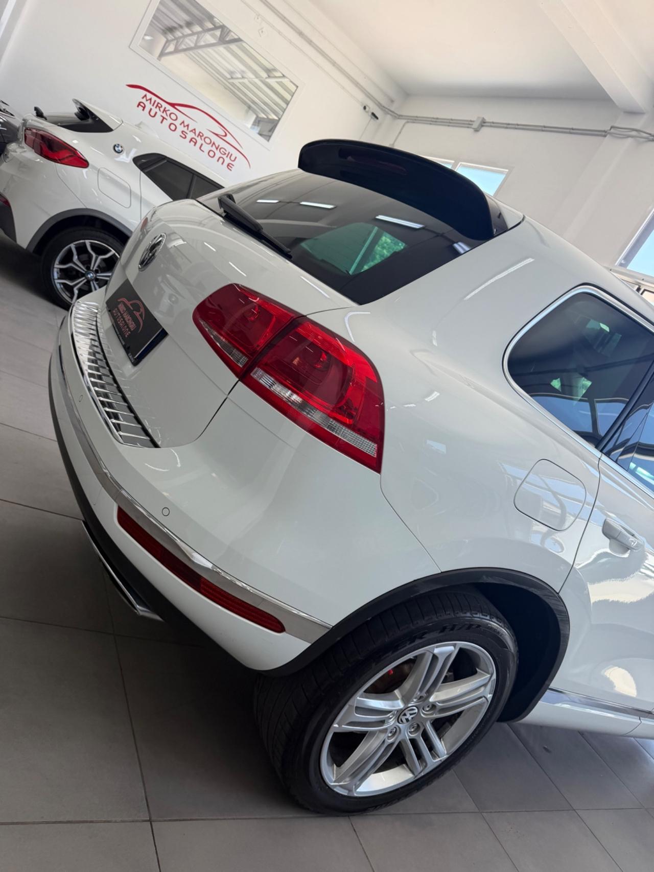 VW Touareg 3.0 TDI 262 CV Sport FINANZIABILE