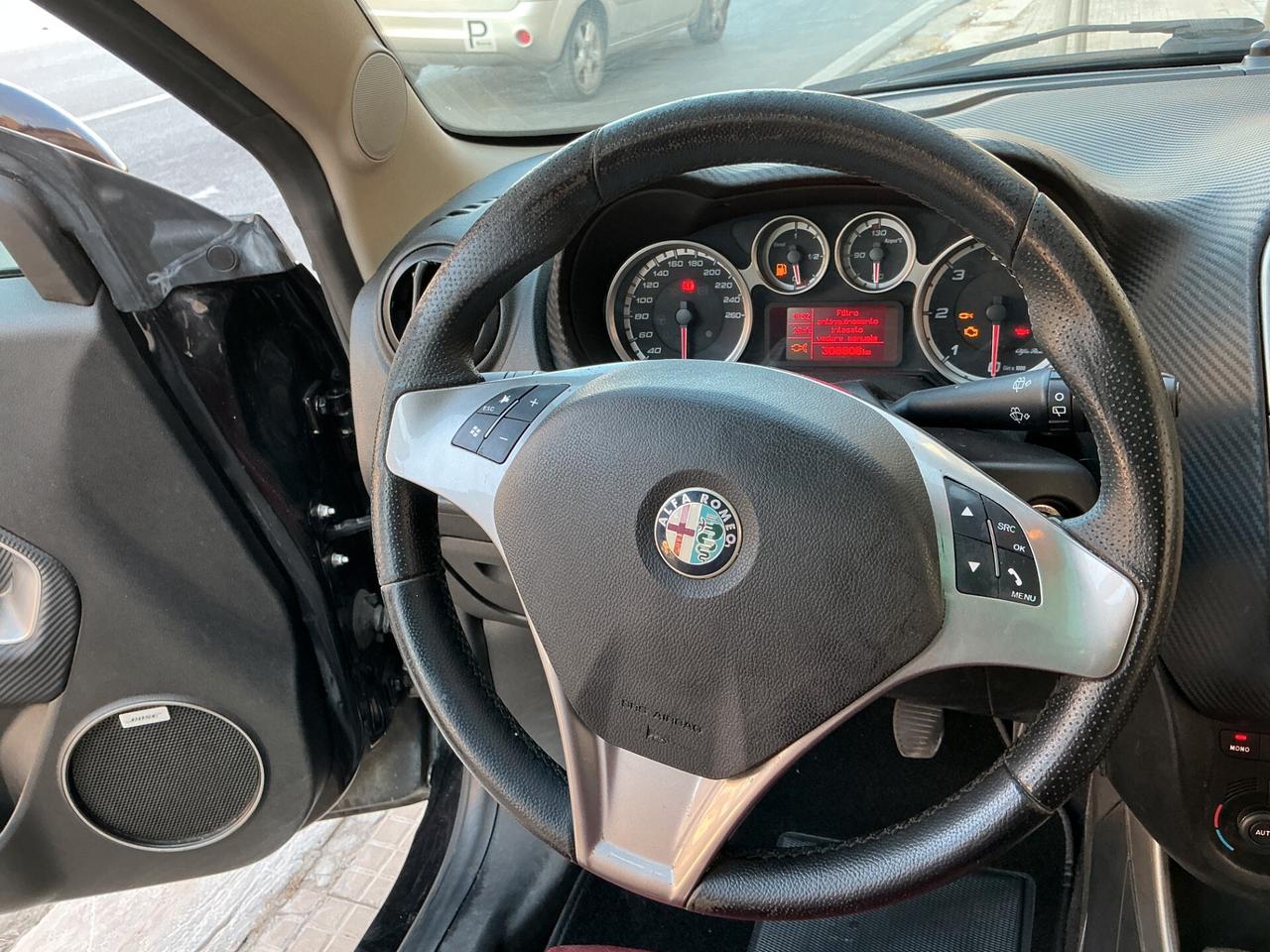 Alfa Romeo MiTo 1.6 JTDm 16V Distinctive Sport Pack
