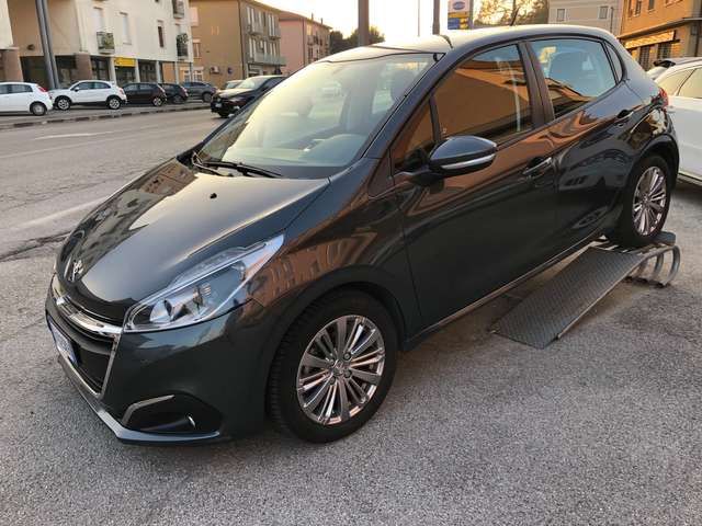 Peugeot 208 5p 1.2 puretech Allure E6