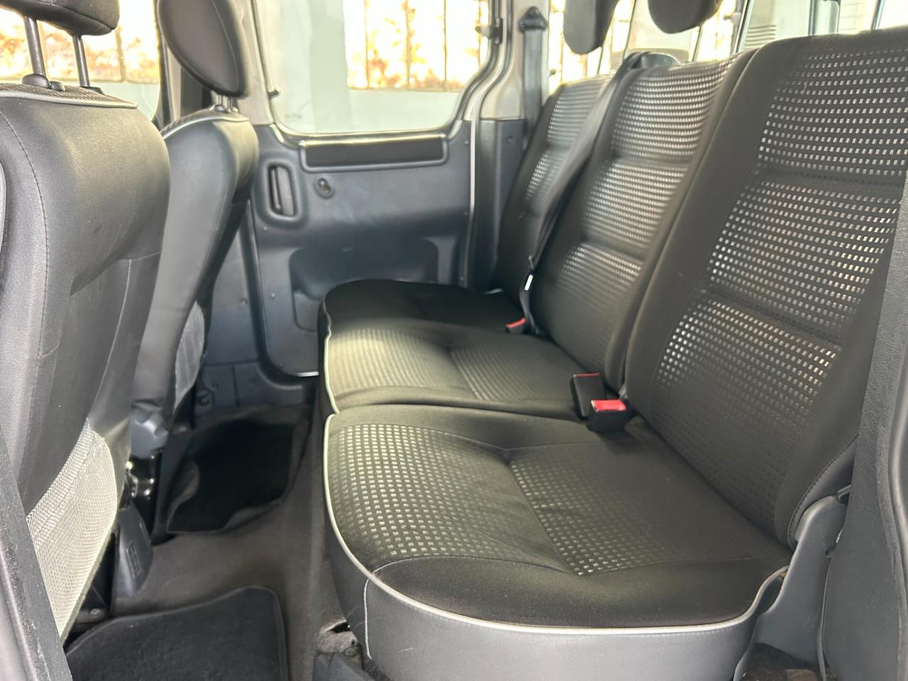 Peugeot Ranch 1.6 HDi 5p. Lee 5 POSTI VETTURA