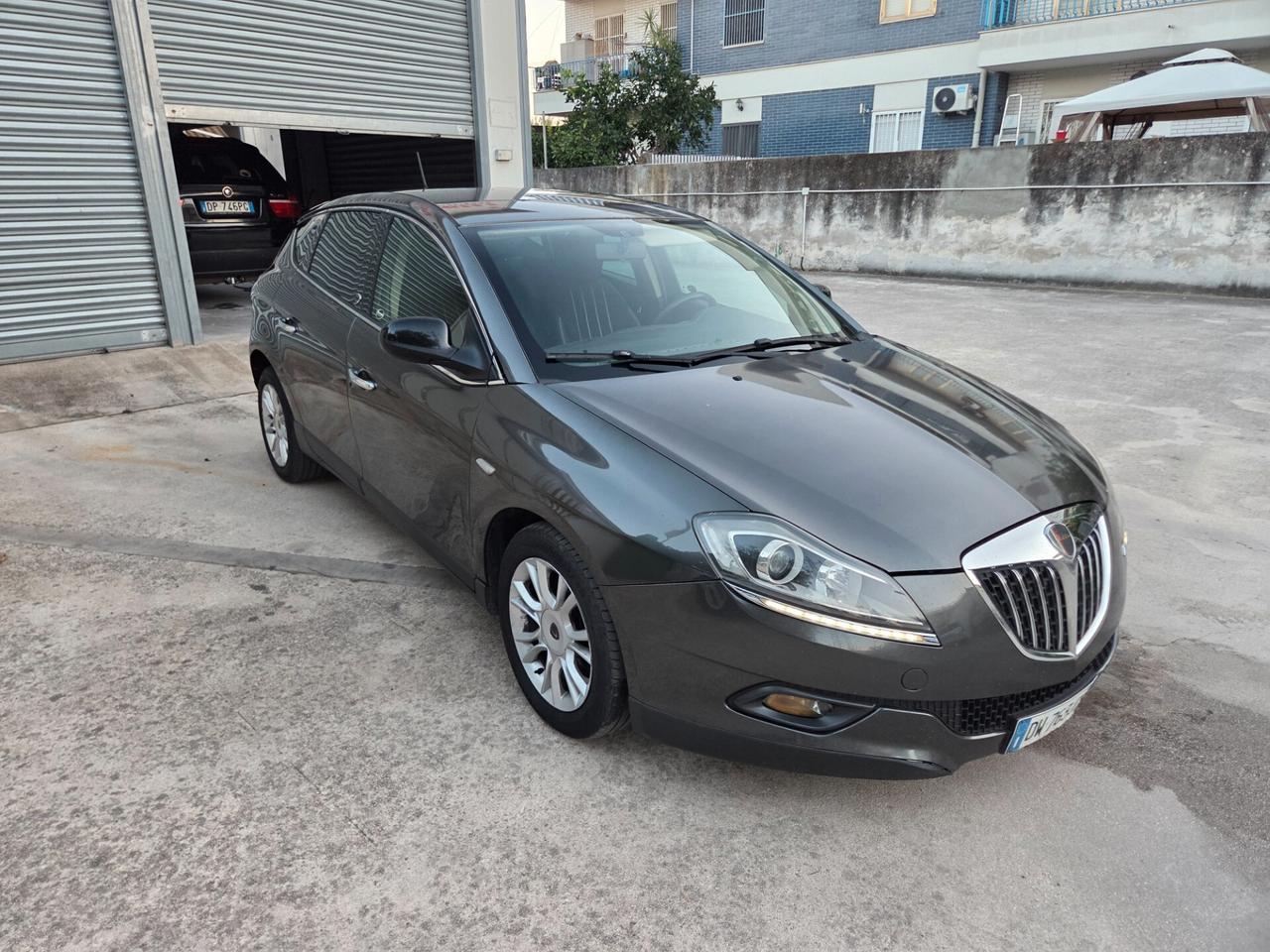 Lancia Delta 1.6 MJT DPF Platino
