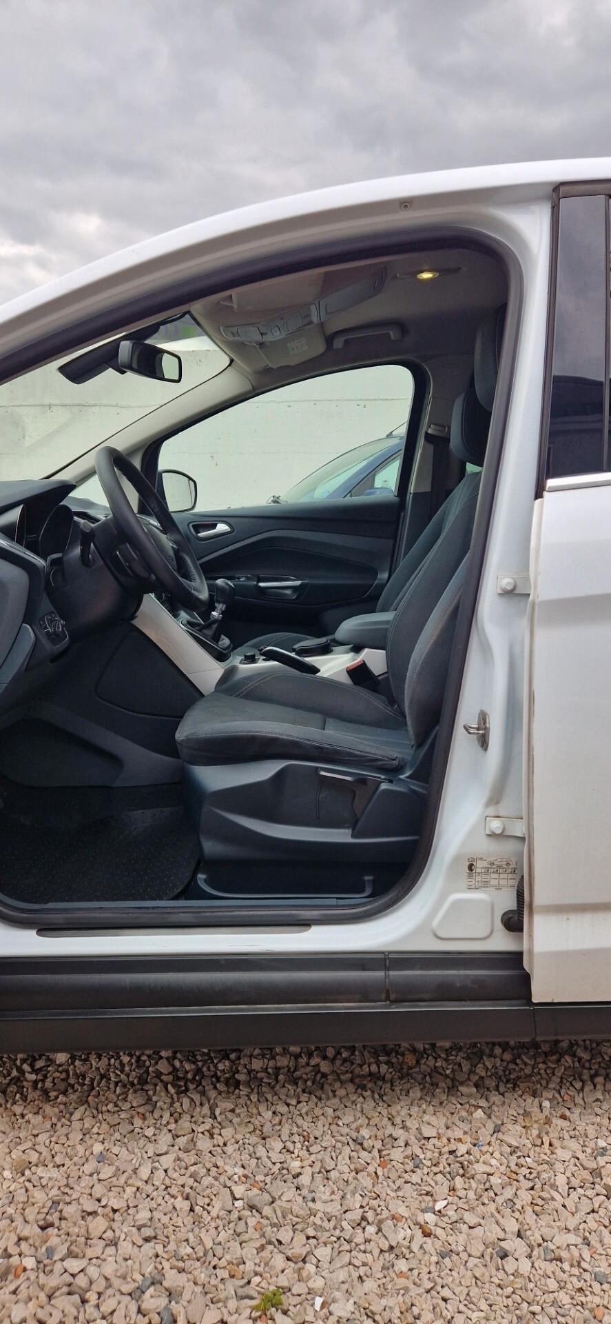 Ford C-Max 1.6 115cv titanium perfetto