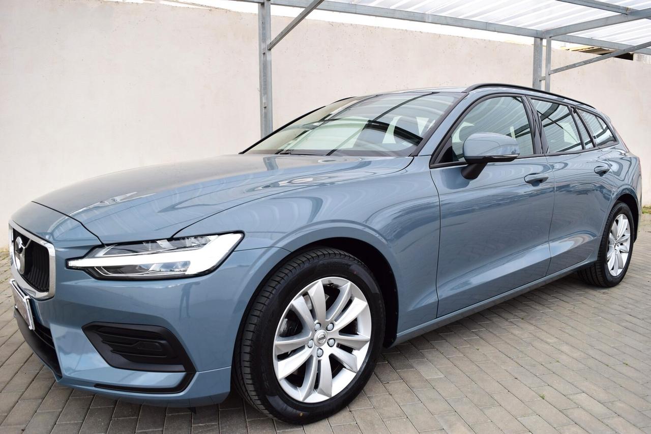 Volvo V60 2.0 B4 Mhev Geartronic 197 cv Momentum Business