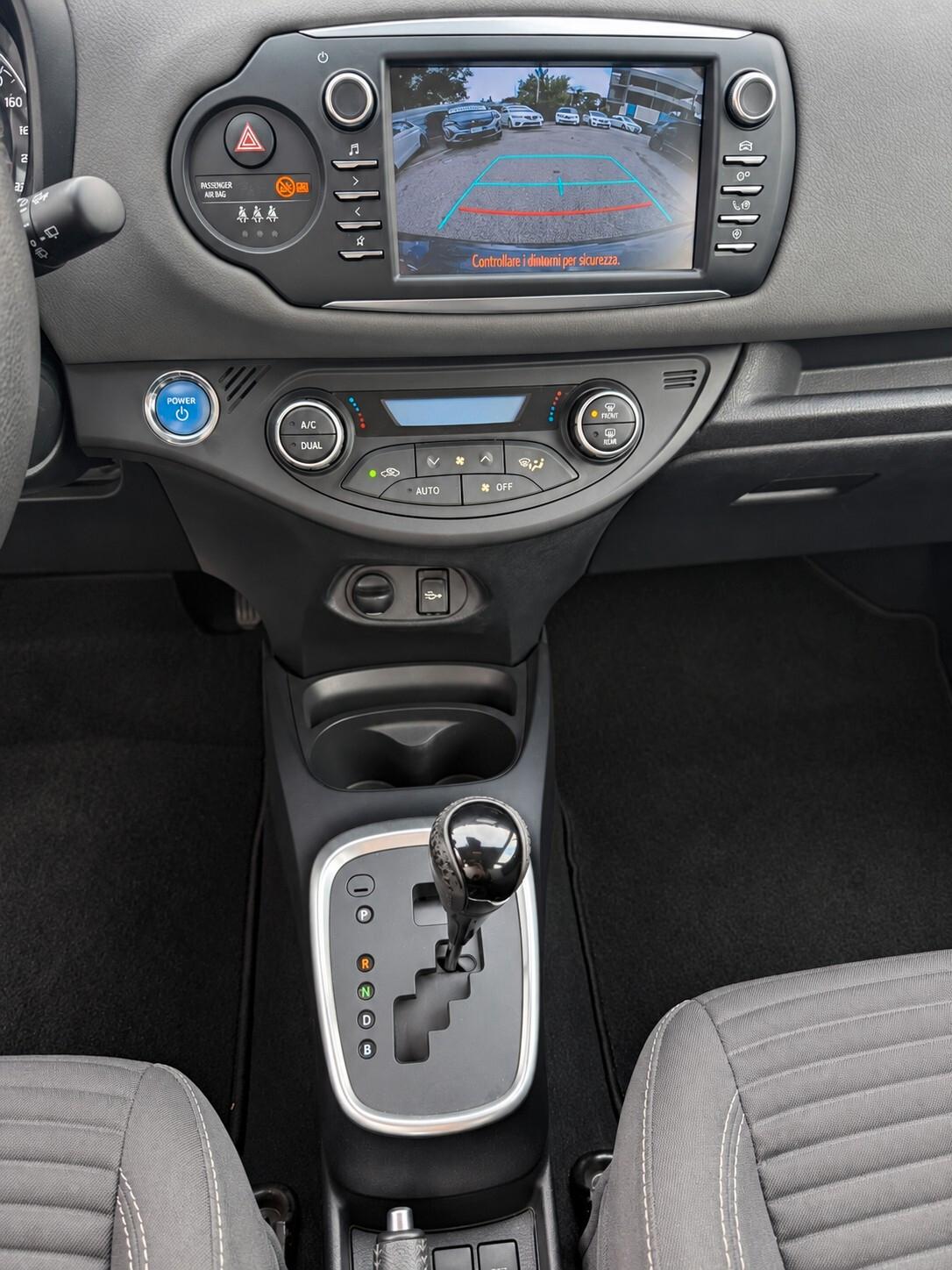 Toyota Yaris 1.5 Hybrid 5 porte Active