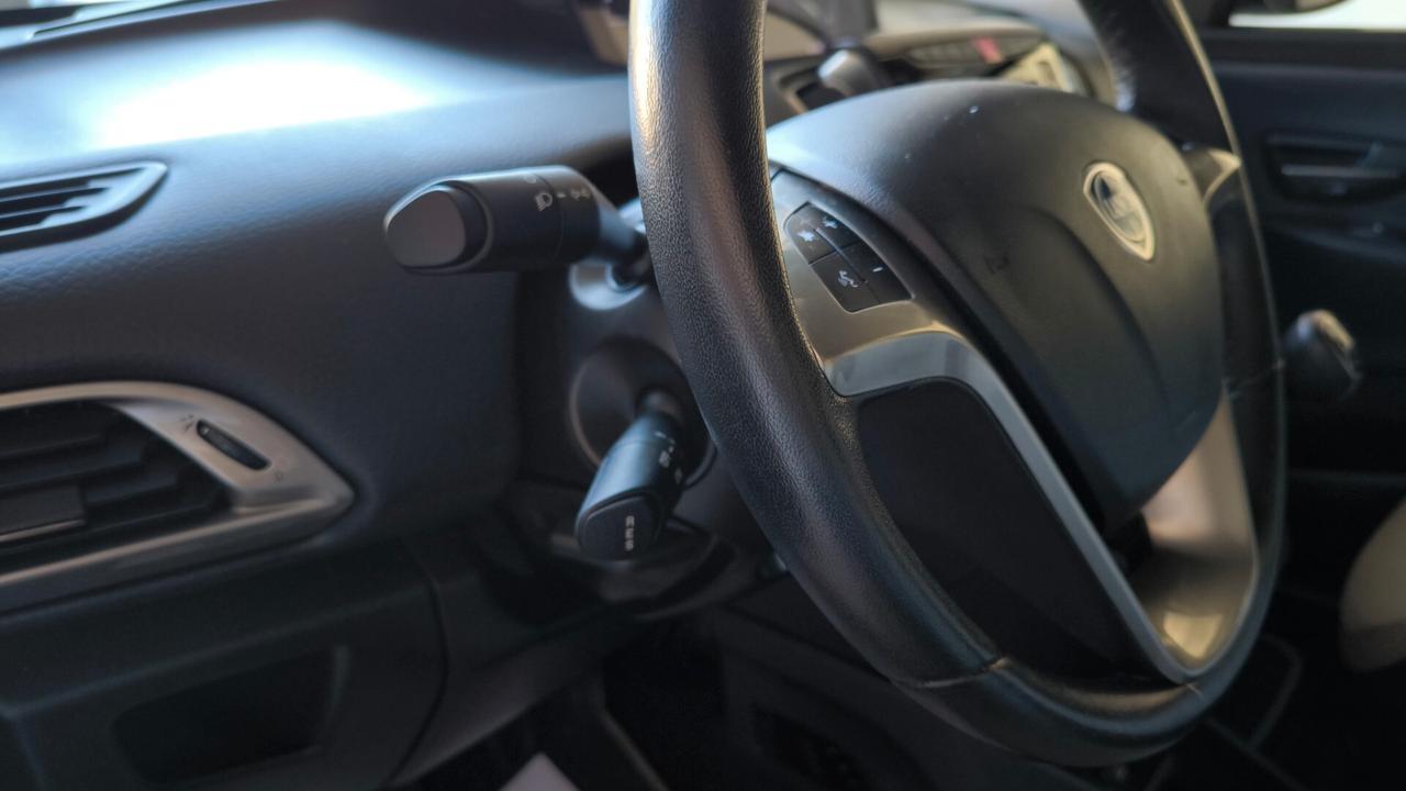 Lancia Ypsilon 1.3 MJT 16V 95 CV 5 porte S&S Mya