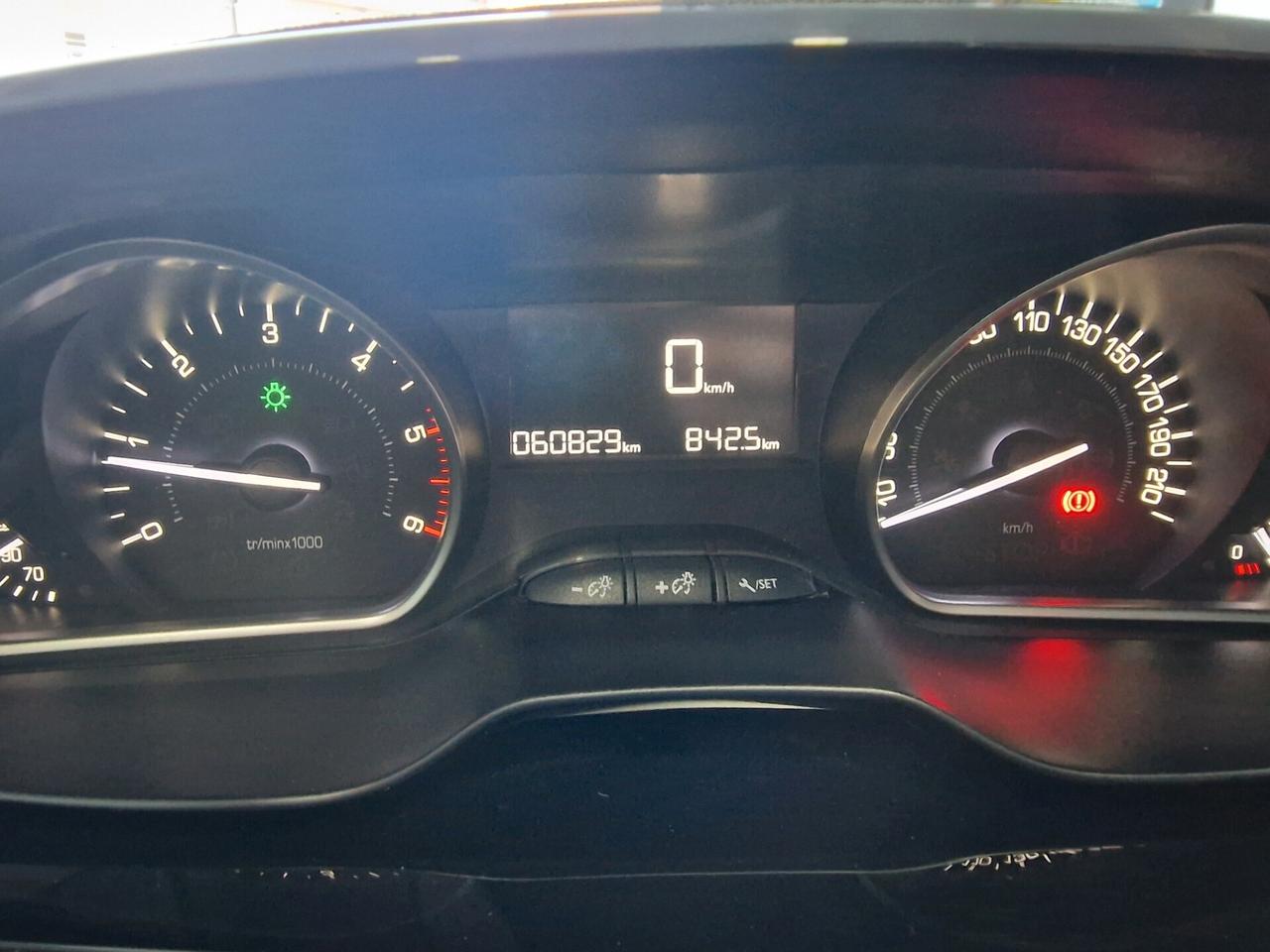 Peugeot 208 BlueHDi 75cv 5 porte Allure