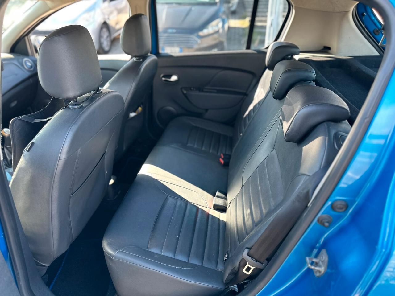 Dacia Sandero 0.9 b/gpl 2017 neop