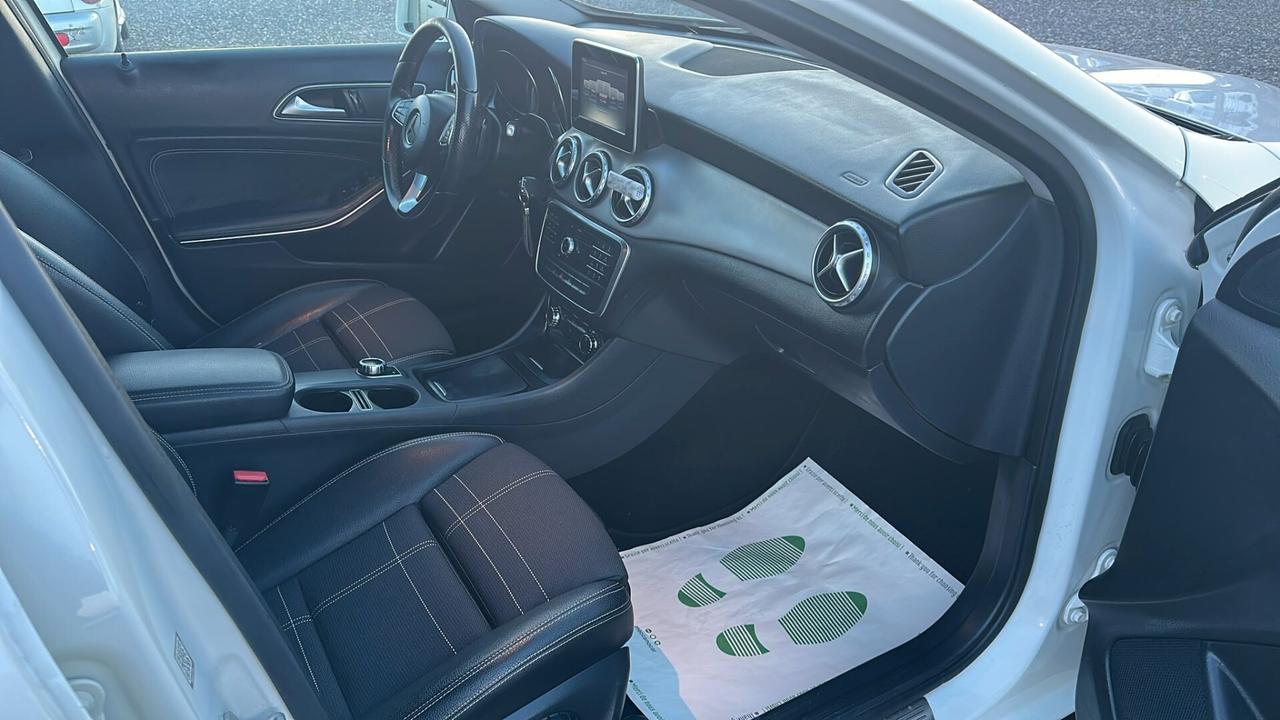 Mercedes-benz GLA 200 d Automatic Premium