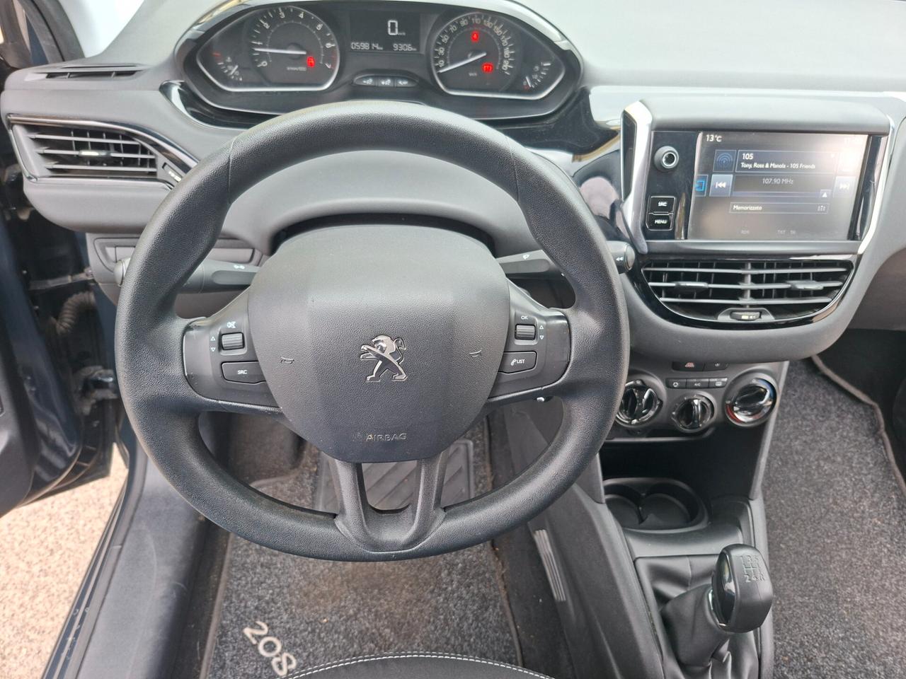 Peugeot 208 PureTech 82 5 porte Allure