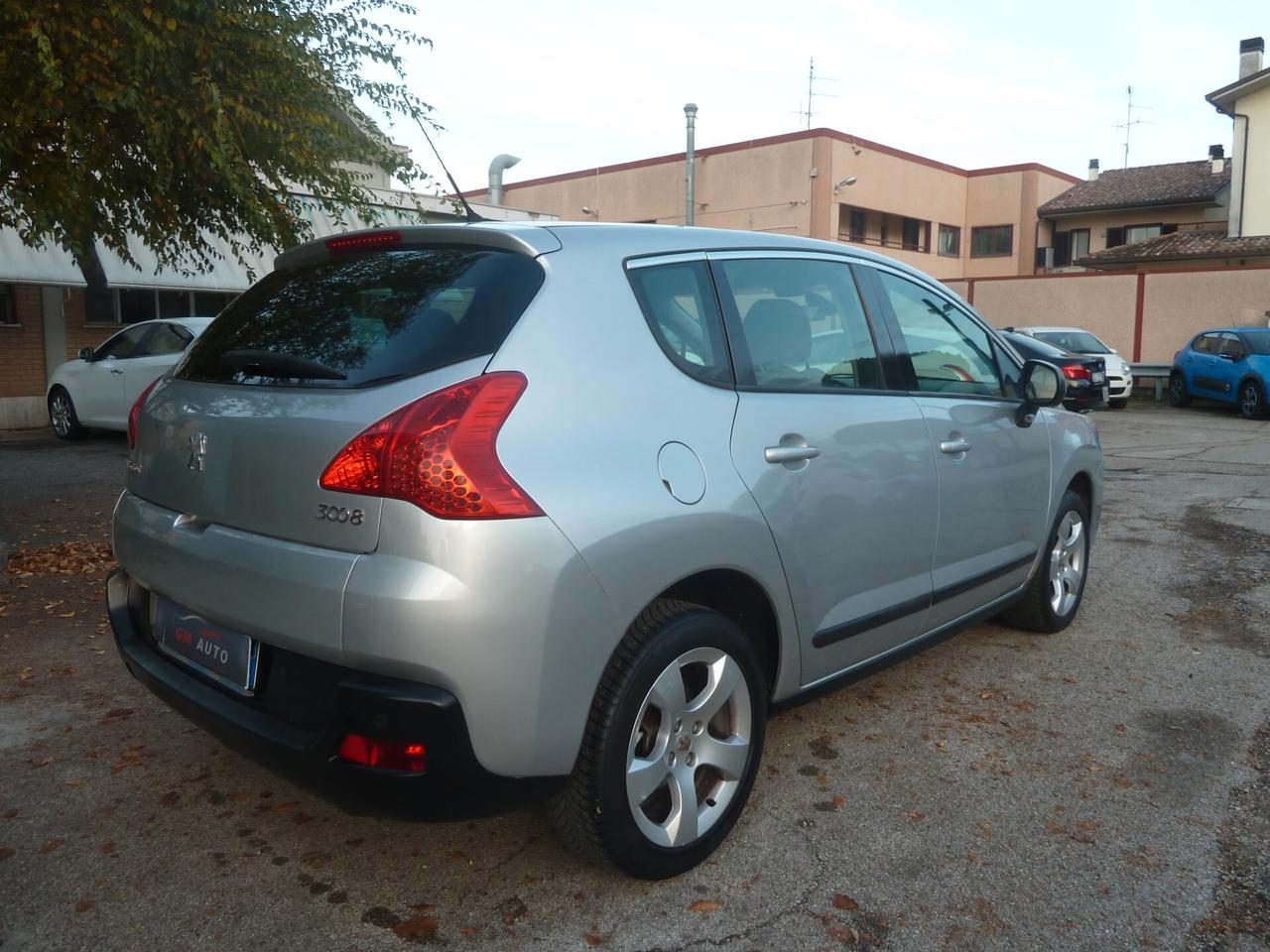 Peugeot 3008 1.6 HDi 115CV Style