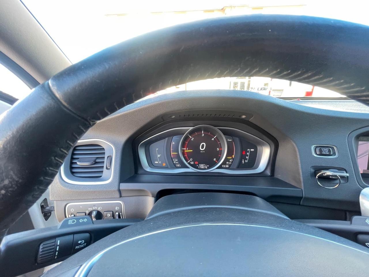 Volvo S60 Cross Country D3 Pro