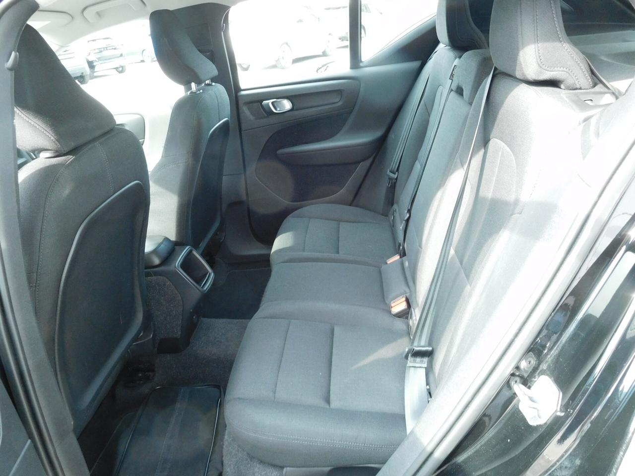 Volvo XC40 D3 AWD Momentum Core 150cv
