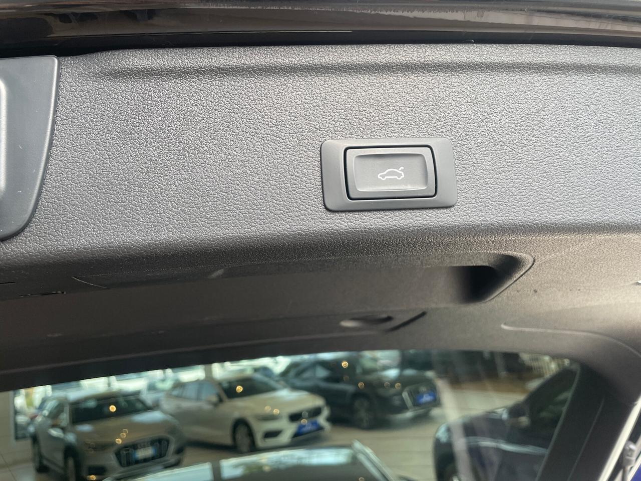 Audi A4 30 TDI/136 CV S tronic Business Advanced