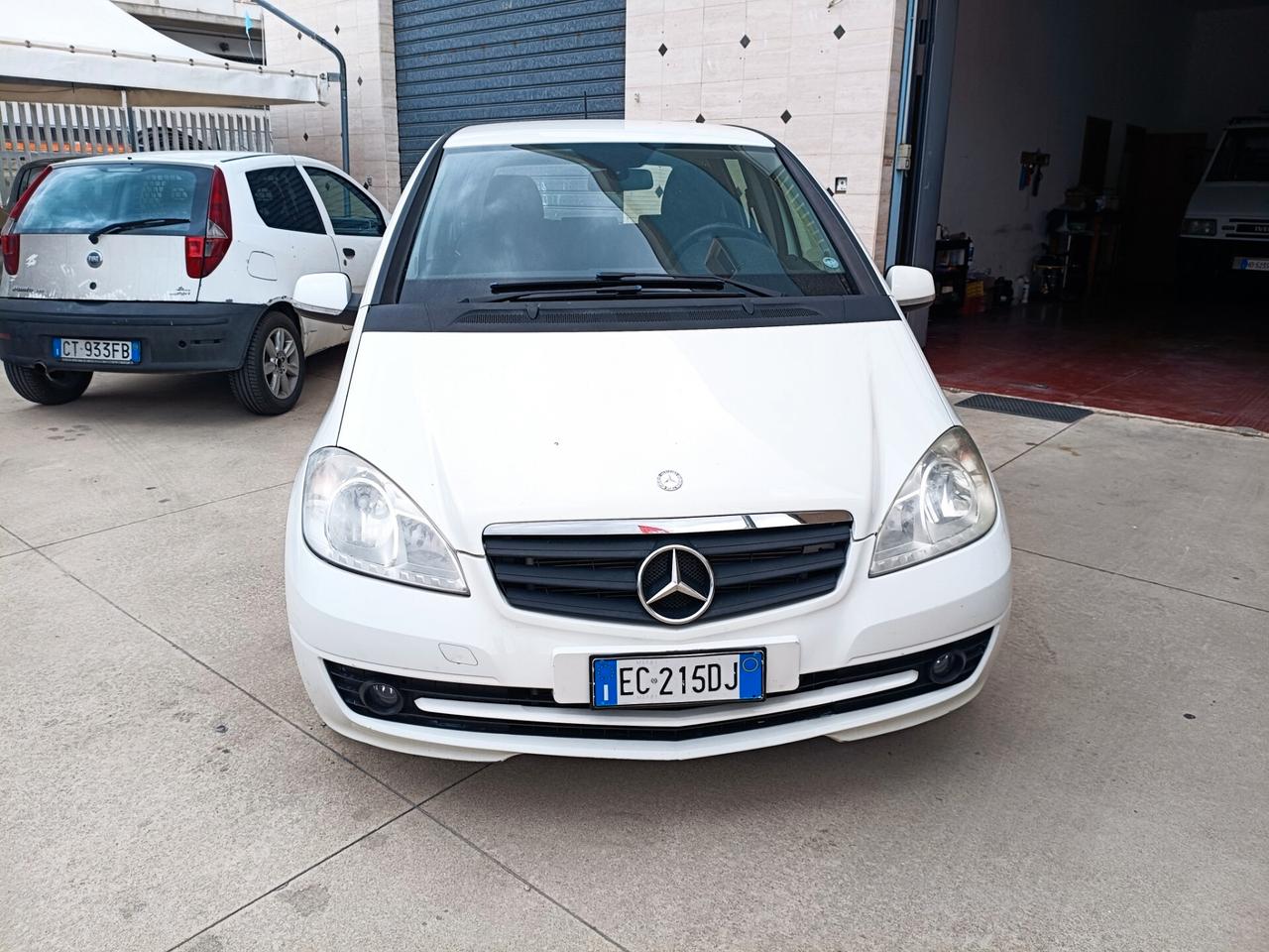 Mercedes-benz A 160 BlueEFFICIENCY Elegance