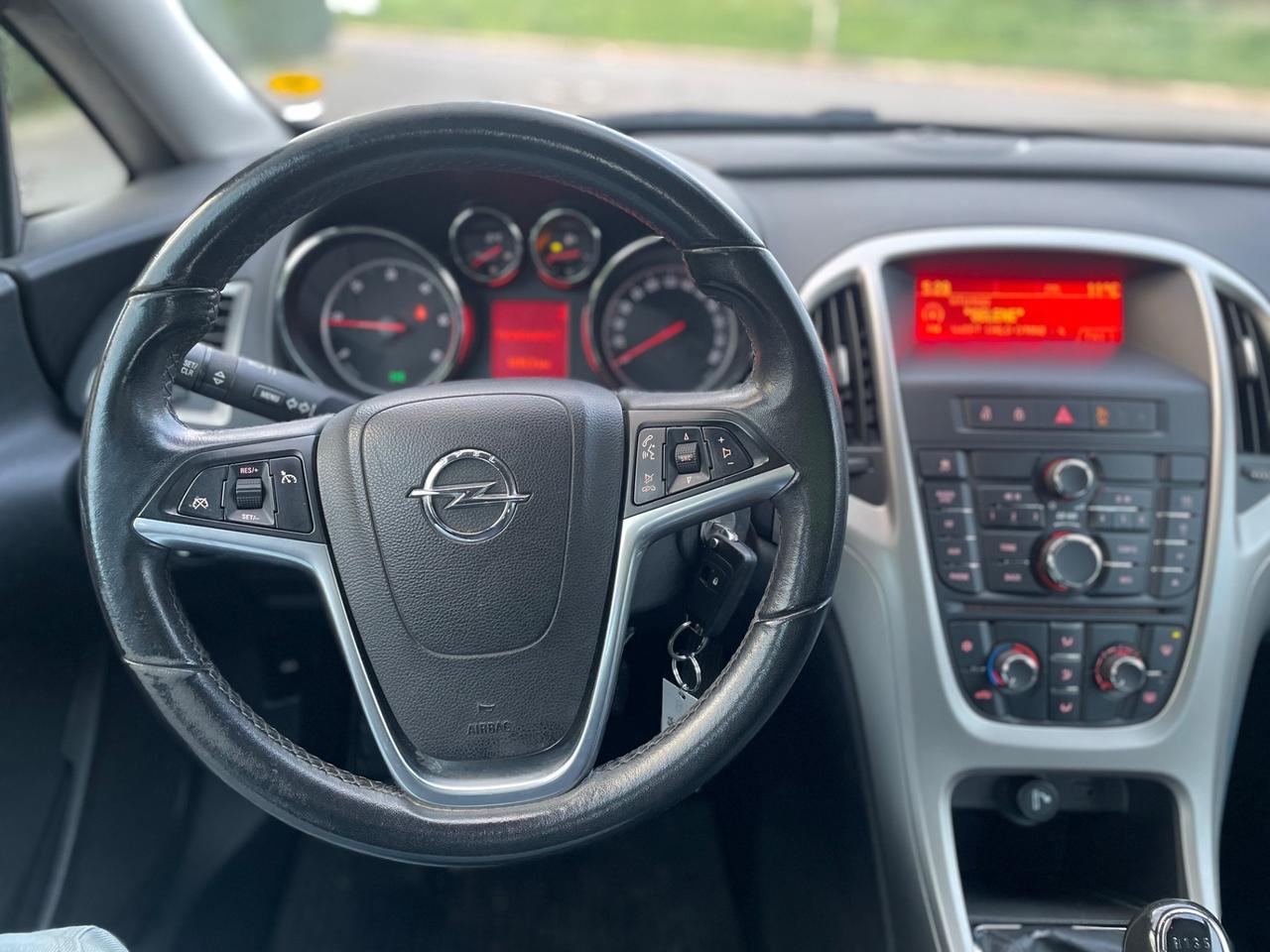 Opel Astra 1.7 CDTI 110CV 5 porte