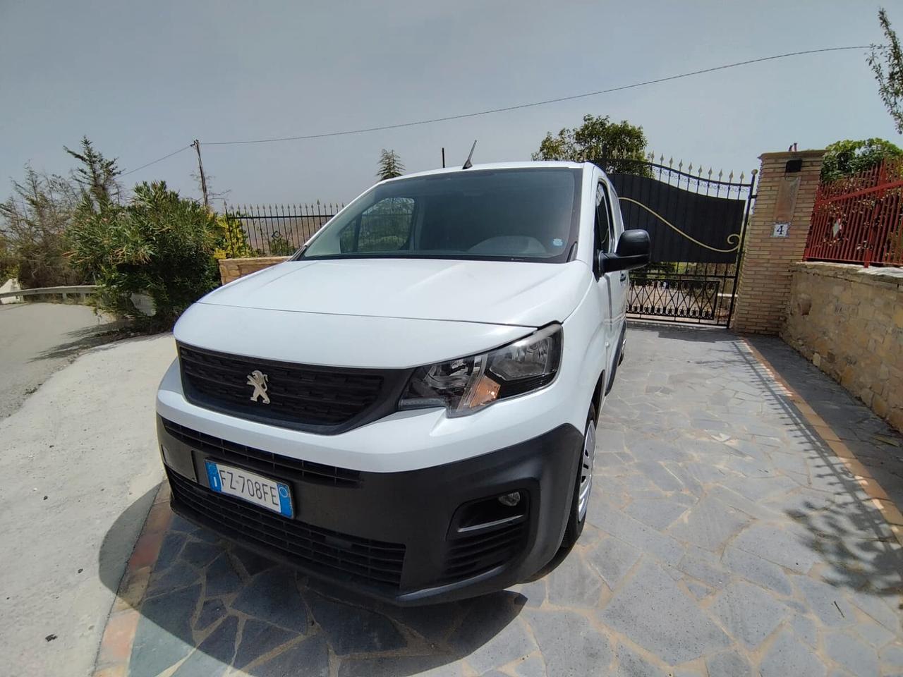 Peugeot Partner Furgonato 1.5 BlueHDi 100 CV Premium