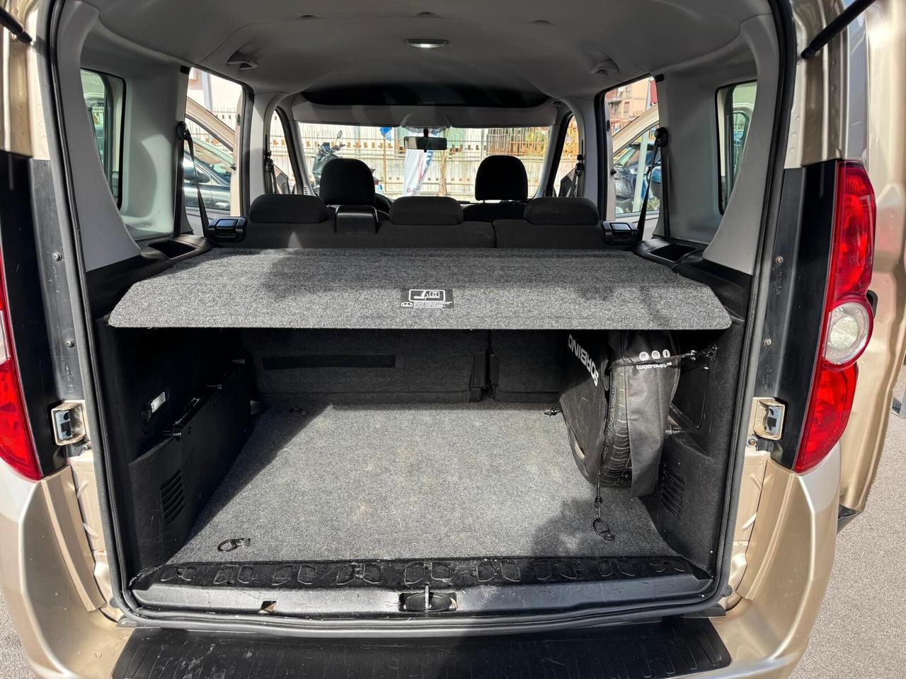 Fiat Doblò 1.3 Diesel CV90 Posti 5.Vetrato 2010