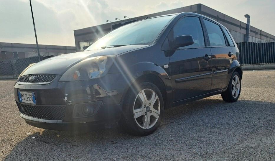 Ford Fiesta 1.2 16V 5p. GPL