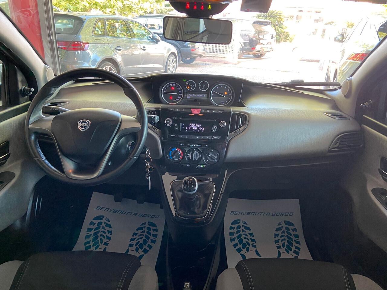 Lancia Ypsilon 1.2 69 CV 5 porte S&S Platinum