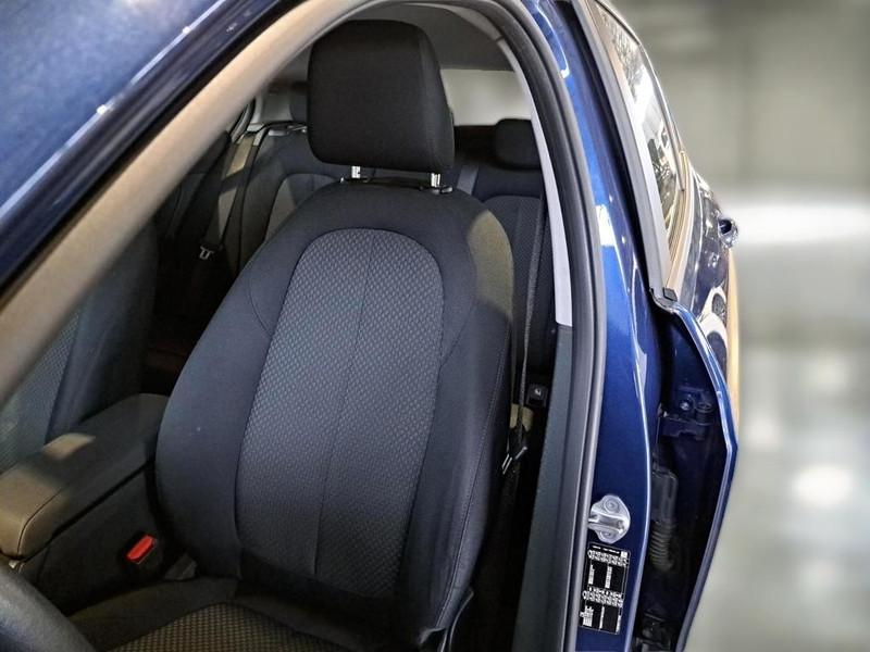 BMW 116 5 PORTE BERLINA