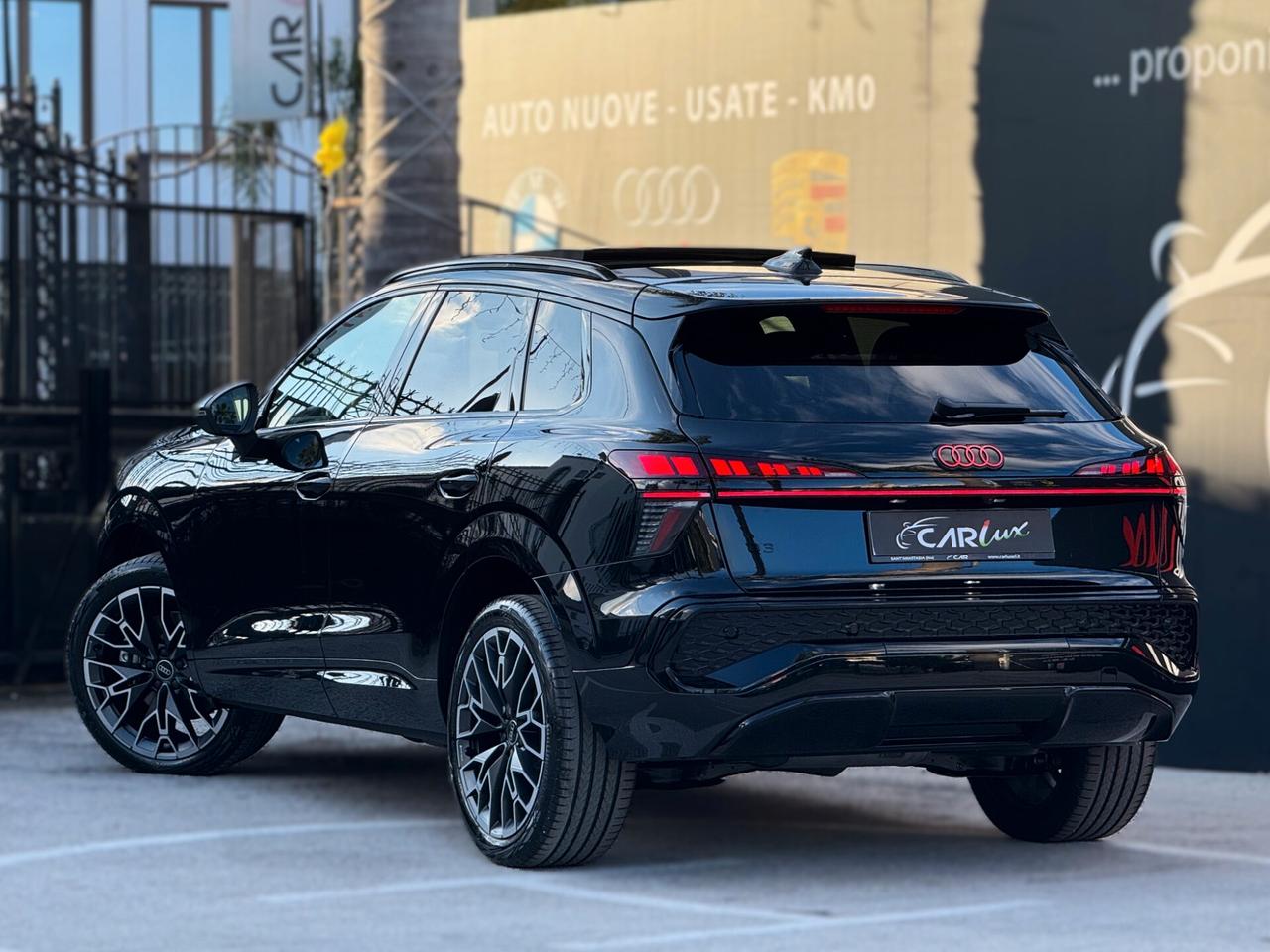 Audi Q3 TDI S line Plus 150CV S-tronic TETTO OLED