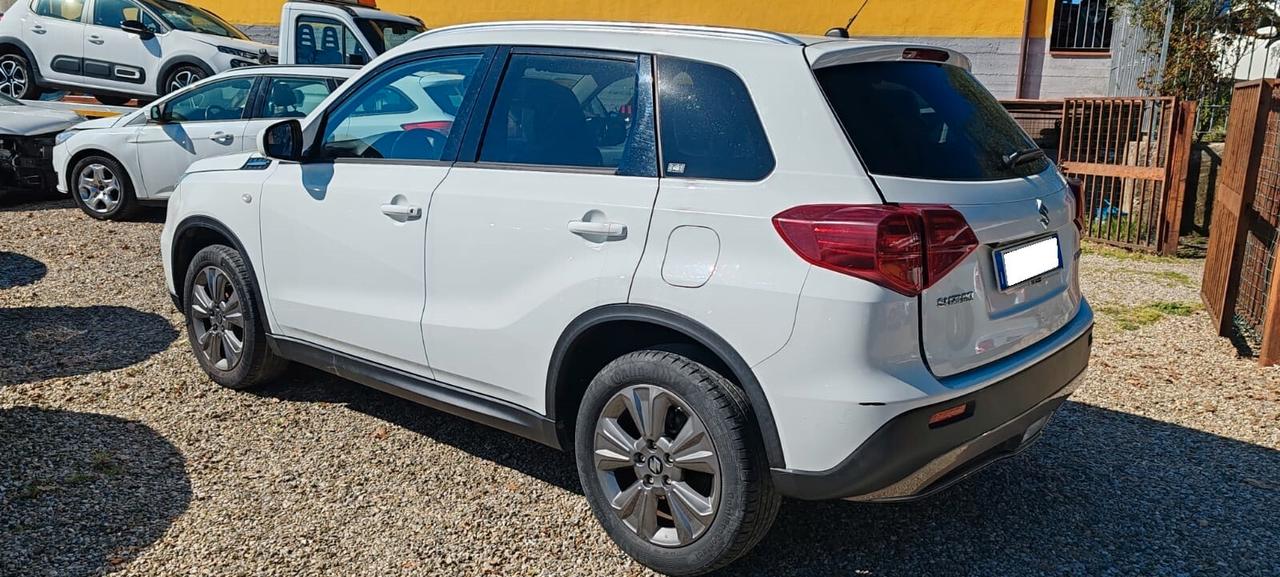 Suzuki Vitara 1.0 parzialmente alluvionata
