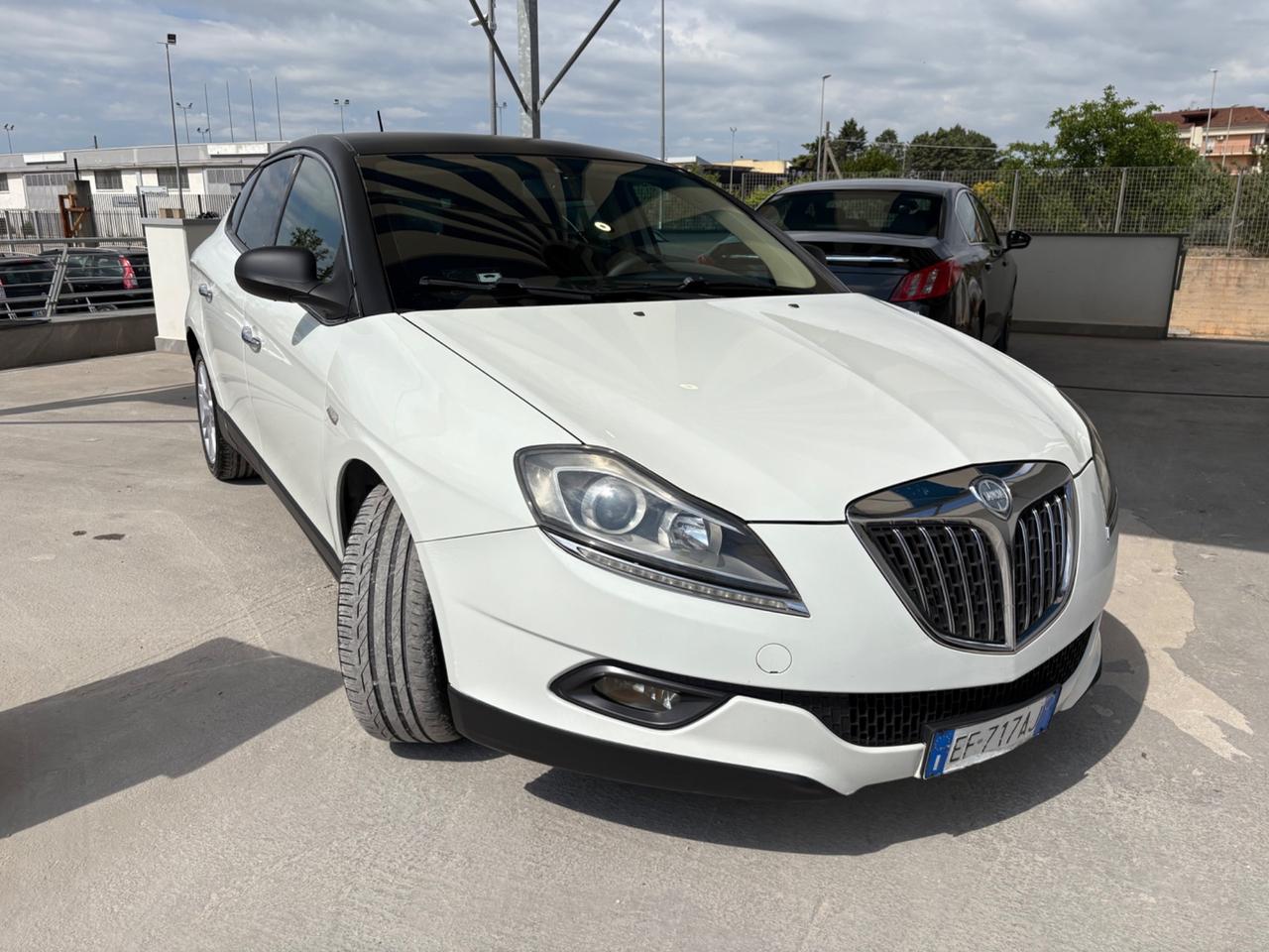 Lancia Delta 1.6 MJT DPF Selectronic Oro