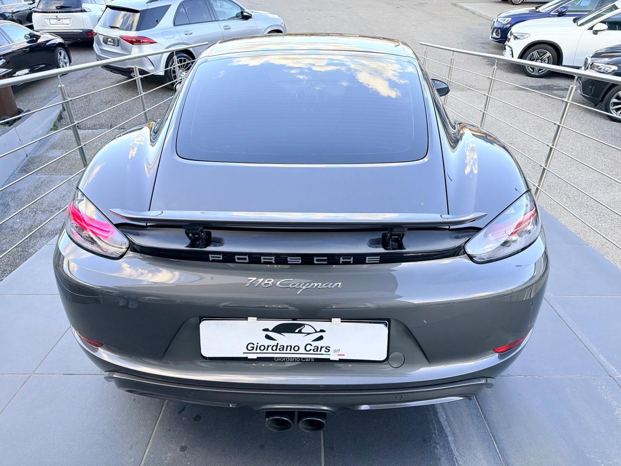 Porsche 718 Spyder Cayman 2.0 T 300cv 4.000km