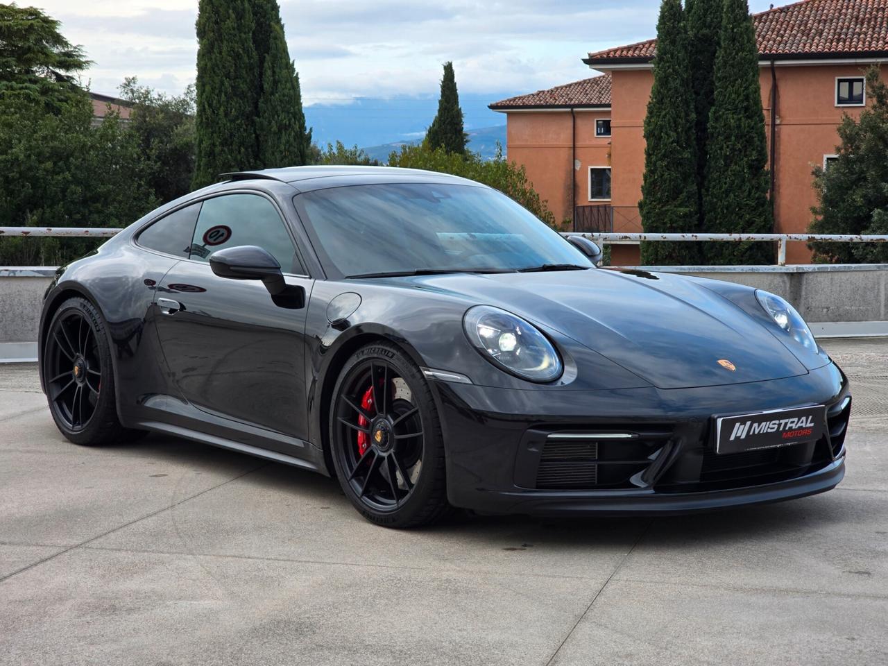 Porsche 992 Carrera 4 GTS Matrix, BOSE, Tetto