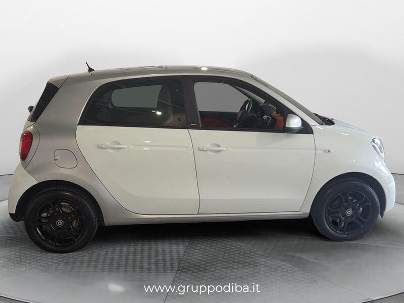 smart forfour Smart II 2015 Benzina 1.0 Urban (sport edition1) 71cv twinamic