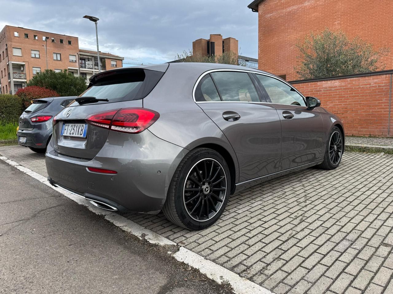 Mercedes-benz A 180 A 180 d Automatic Sport